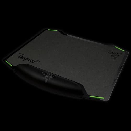Двусторонняя игровая поверхность Razer Vespula (300мм × 240мм)