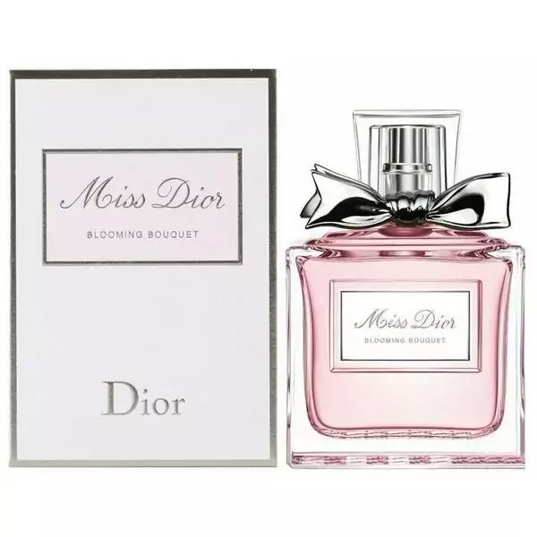 Miss Dior женский аромат с тысячами цветов  DIOR